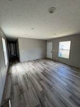 201 Addison St in Oak Grove, KY - Building Photo - Building Photo