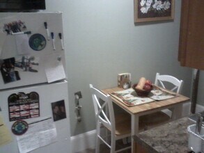 55 Park Dr, Unit 9 in Boston, MA - Foto de edificio - Building Photo