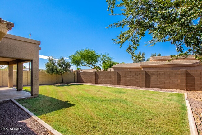 14094 W Edgemont Ave in Goodyear, AZ - Building Photo - Building Photo