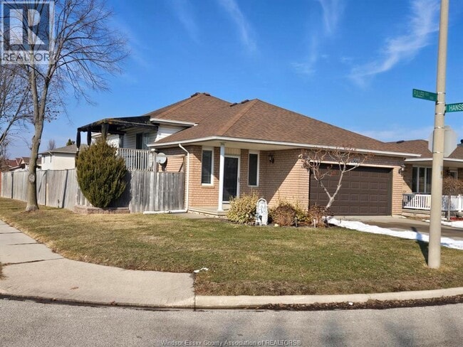 1504 Fuller Crescent in Windsor, ON - Building Photo - Building Photo