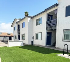 1st Ave. in Mesa, AZ - Building Photo