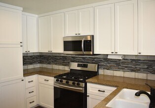 8088 Ryan Taylor Way in Roseville, CA - Building Photo - Building Photo