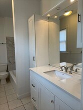 37 Almont St, Unit 2 in Medford, MA - Building Photo - Building Photo