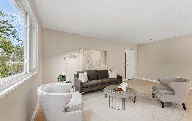 3829 Hamilton St in Hyattsville, MD - Building Photo - Building Photo