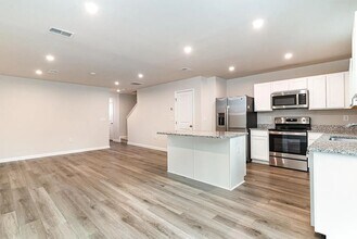 616 F Montenegro Way in Myrtle Beach, SC - Building Photo - Building Photo