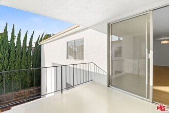 1114 12th St in Santa Monica, CA - Building Photo - Building Photo