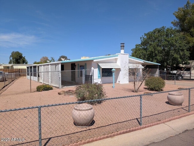 18003 N 2nd St in Phoenix, AZ - Building Photo - Building Photo
