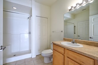 Laurel Oaks Senior in Okeechobee, FL - Building Photo - Interior Photo