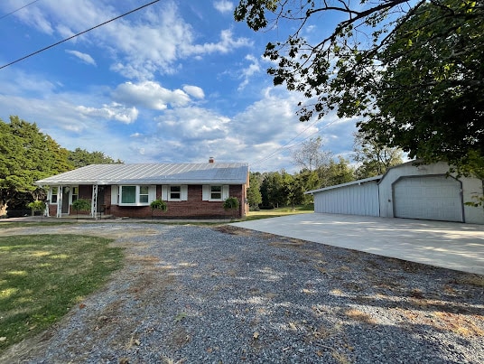 907 Copp Rd in Strasburg, VA - Building Photo - Building Photo
