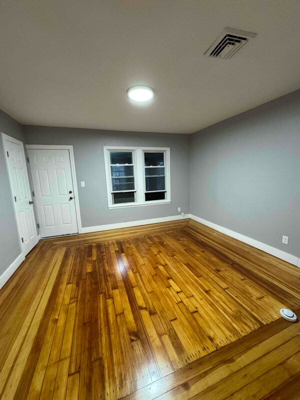 12 Lucretia Ave in Chicopee, MA - Building Photo - Building Photo