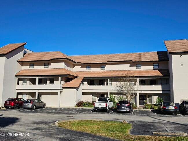 property at 1307 River Hills Cir E