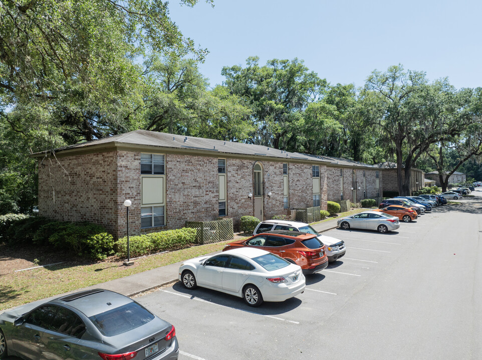 Hidden Oaks Condominiums in Jacksonville, FL - Building Photo