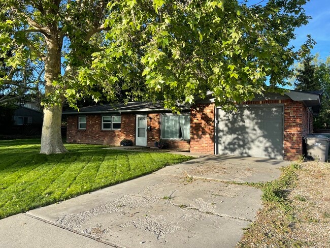 2908 Meadowbrook Dr in Boise, ID - Building Photo - Building Photo