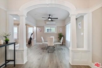 853 W 50th St in Los Angeles, CA - Building Photo - Building Photo