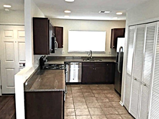 5075 Pelican St in Brighton, CO - Foto de edificio - Building Photo