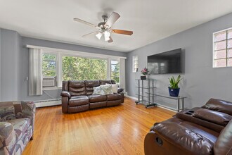 5305 W George St in Chicago, IL - Building Photo - Building Photo