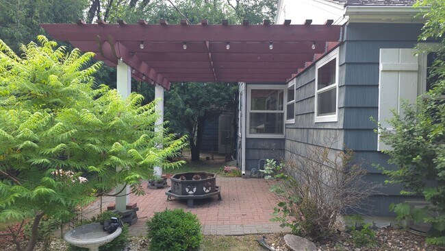 926 N Mandan St in Bismarck, ND - Building Photo - Building Photo