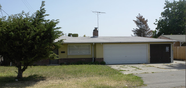 21560 Haviland Ave in Hayward, CA - Building Photo - Building Photo