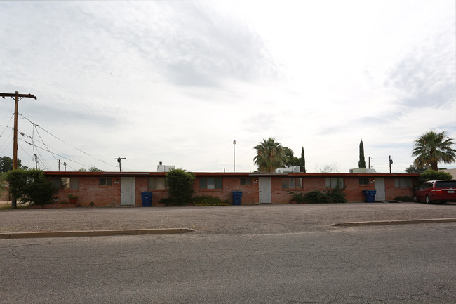 4101-4105 E Brown Way in Tucson, AZ - Building Photo - Building Photo