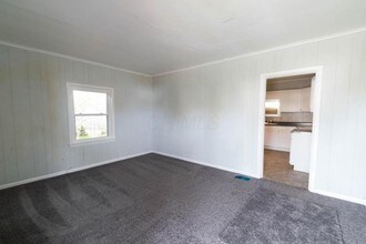 2235 Hamilton Ave in Columbus, OH - Building Photo - Building Photo