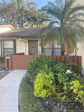 8005 SE Villa Cir in Hobe Sound, FL - Building Photo - Building Photo