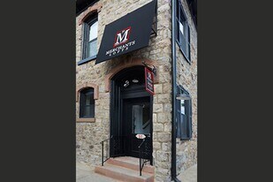 31 S Main St in Phoenixville, PA - Building Photo