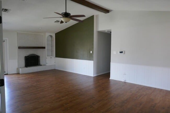 2315 NE Village Dr in Lawton, OK - Building Photo - Building Photo