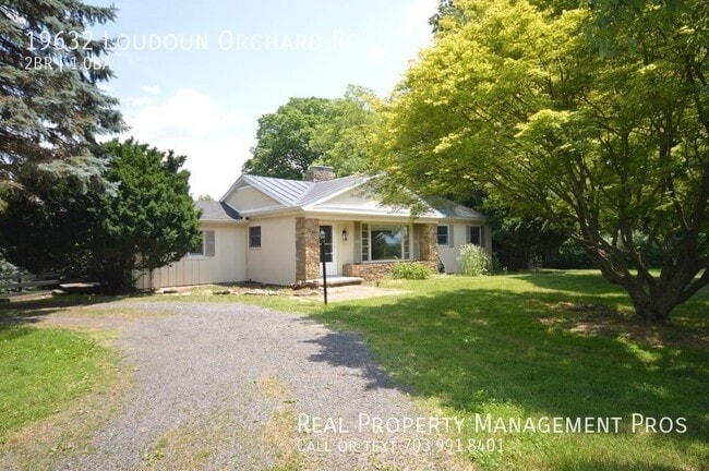 property at 19632 Loudoun Orchard Rd
