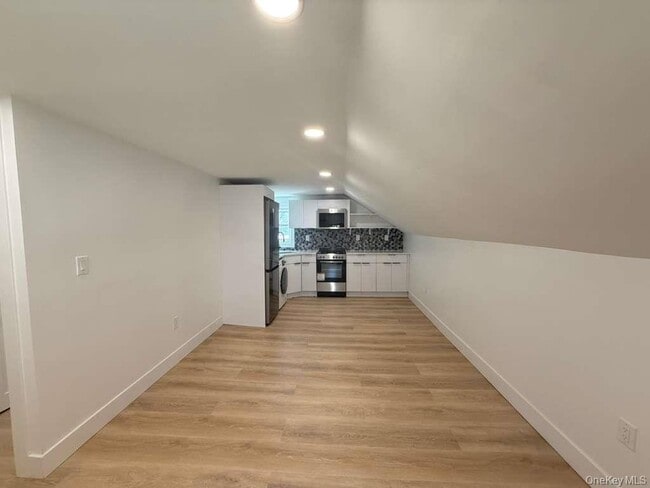 99 Cedar Hill Ave in Nyack, NY - Foto de edificio - Building Photo