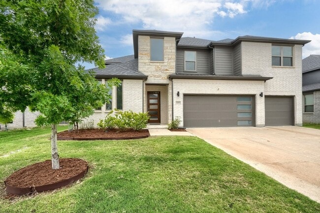 property at 929 Newcastle Dr