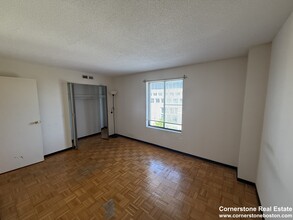 1580 Massachusetts Ave, Unit 8D in Cambridge, MA - Building Photo - Building Photo
