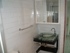 236 Garden Av in Toronto, ON - Building Photo - Building Photo