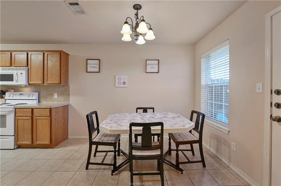 Available Aug 2026!! Great 3/3 Close to Ev in College Station, TX - Building Photo