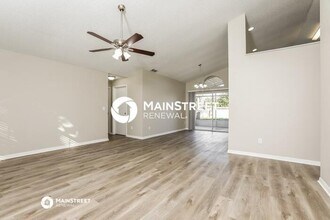 3007 E Beaumont Ln in Eustis, FL - Building Photo - Building Photo