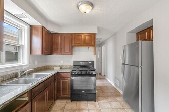 7216 S Central Park Ave in Chicago, IL - Building Photo - Building Photo