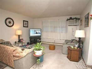 720 W 7th St in Sioux Falls, SD - Foto de edificio - Other