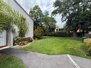 10661 SW 113th Pl in Miami, FL - Building Photo - Building Photo