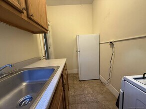 15 Royce Rd, Unit 1 in Boston, MA - Building Photo - Building Photo