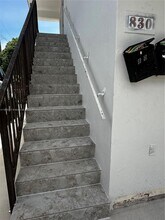 828 NW 23rd Ct in Miami, FL - Building Photo - Building Photo
