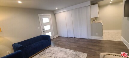 1258-1258 Coldwater Canyon Dr in Beverly Hills, CA - Building Photo - Building Photo