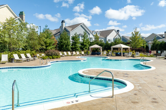 Prairie Winds Apartments in St. Charles, IL - Building Photo - Building Photo