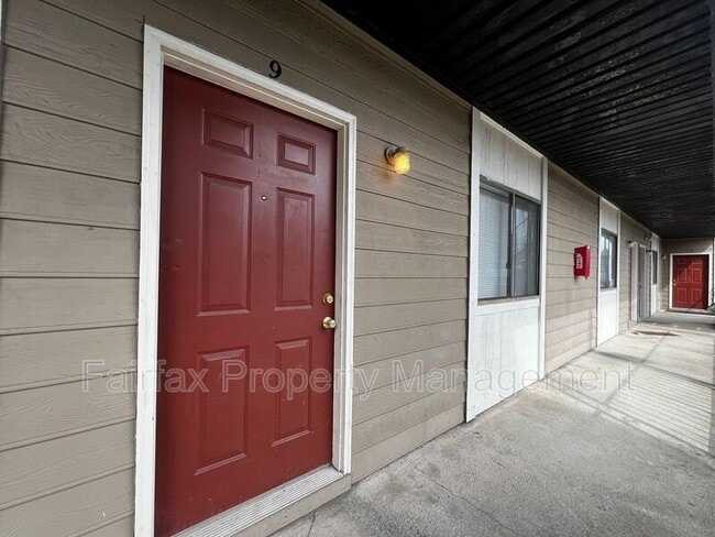 property at 1309 Hudson Ave