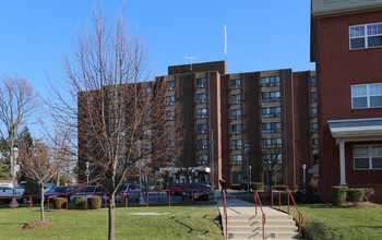 Catoctin View Apartments in Frederick, MD - Building Photo - Building Photo