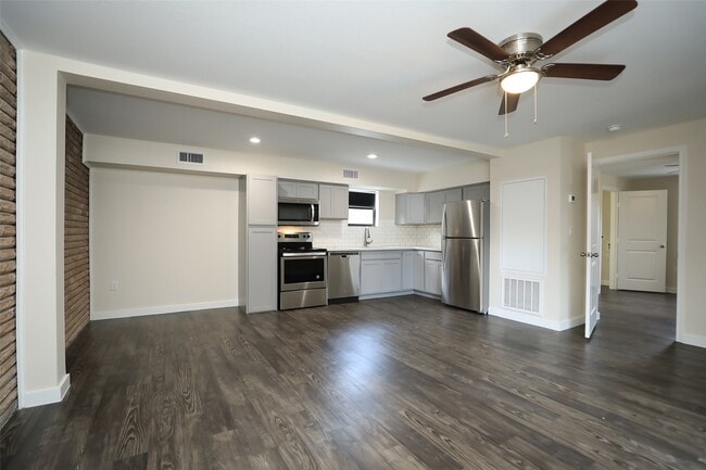 property at 5504 La Branch St