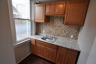 1101 6th St E in Beaver Falls, PA - Building Photo - Building Photo