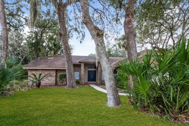 property at 1185 Newton Ct