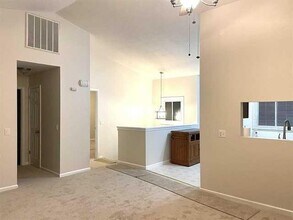 1 Walnut Ct in Fishkill, NY - Building Photo - Building Photo
