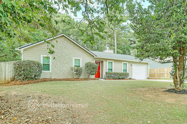 860 Fox Valley Dr in Stone Mountain, GA - Building Photo - Building Photo