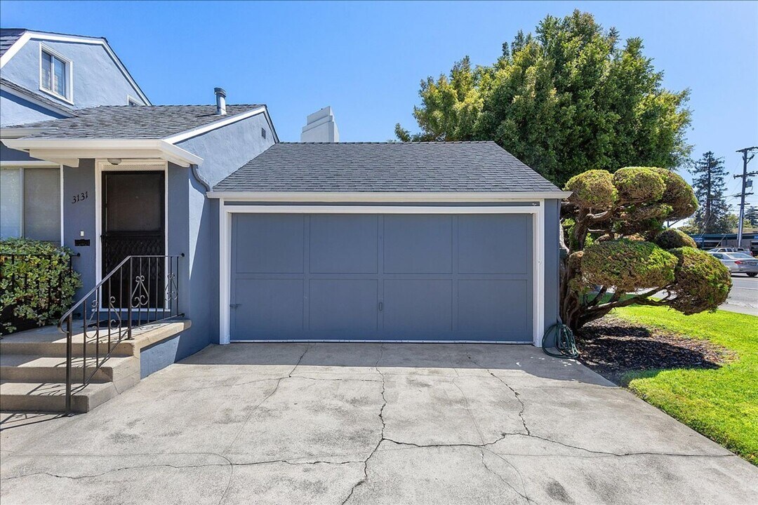 3129 Fernside Blvd in Alameda, CA - Building Photo