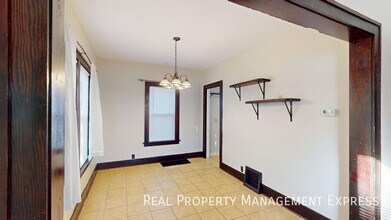 3 Bedroom 1 Bathroom Home For Rent In Sioux Falls in Sioux Falls, SD - Building Photo - Building Photo